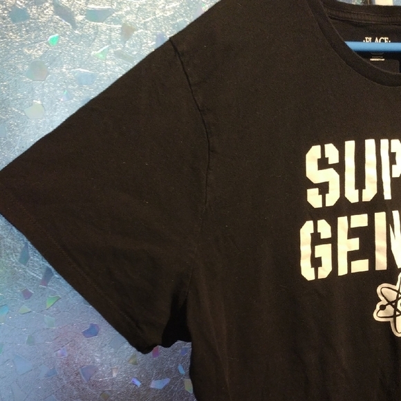 Place Black Super Genius Tee - Picture 5 of 11